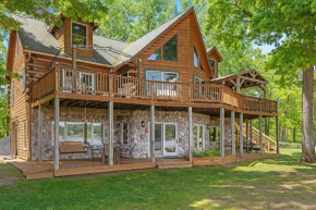 Lakefront 5BR Cabin on Big Crooked Lake w Pontoon